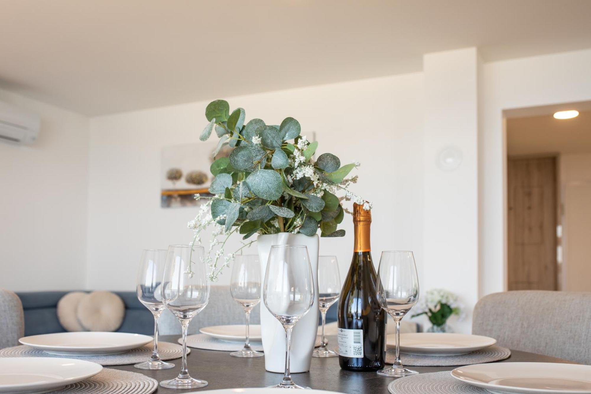 Villa Njivice Apartman Marina Экстерьер фото