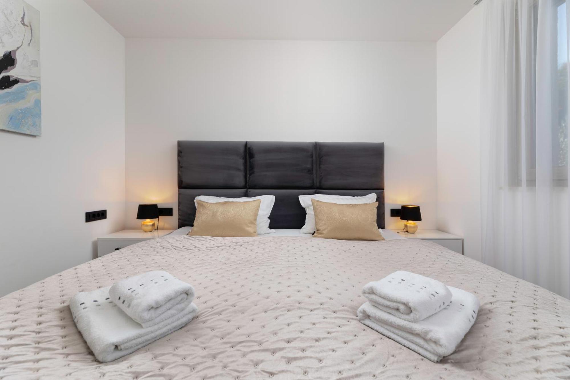 Villa Njivice Apartman Marina Экстерьер фото